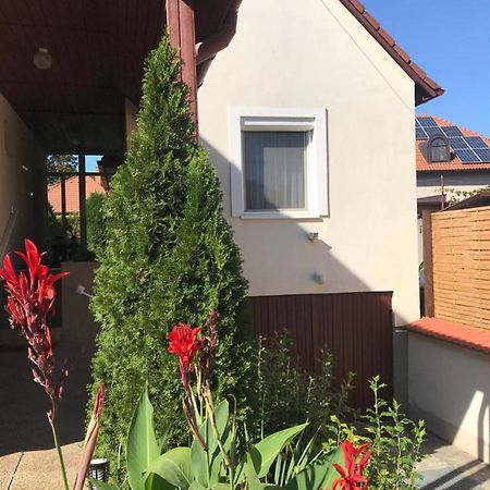 Apartman Tinasol Mosonmagyaróvár Екстериор снимка