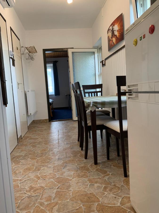 Apartman Tinasol Mosonmagyaróvár Екстериор снимка